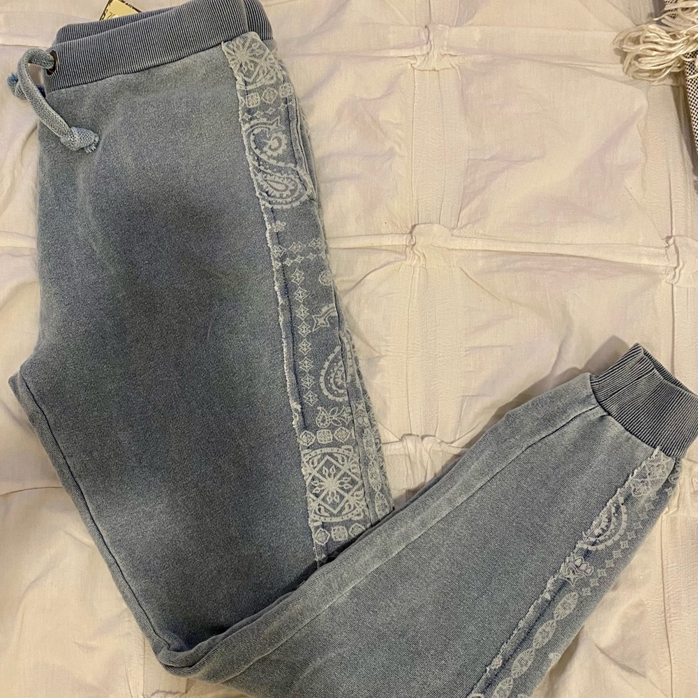 NWT Vintage Havana blue paisley sweatpants